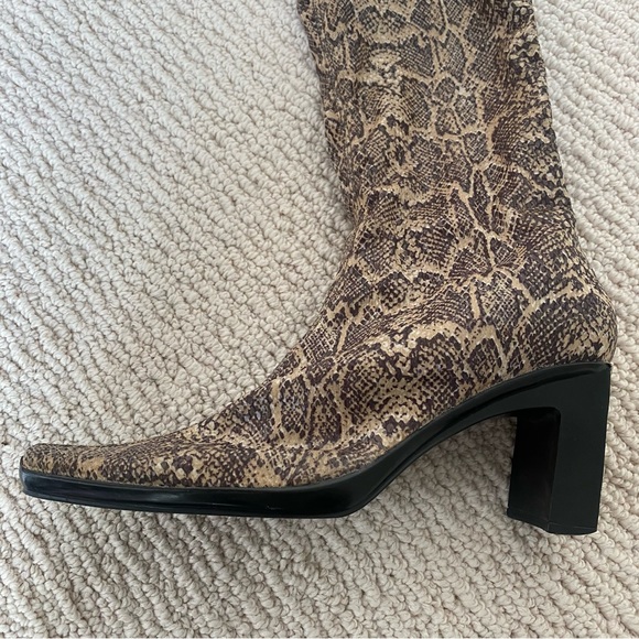 Vintage BCBG MAXAZRIA Knee Boots | Stretch Iridescent Snakeskin Fabric 8.5 - Picture 9 of 15